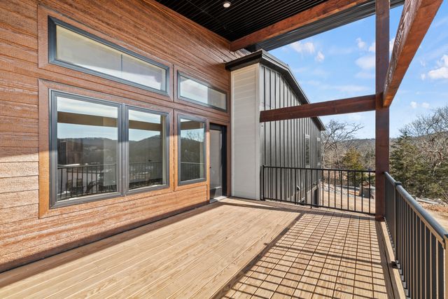 32 Bocote Drive 28, Reeds Spring, MO 65737