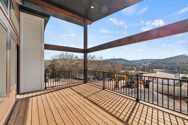 32 Bocote Drive 28, Reeds Spring, MO 65737