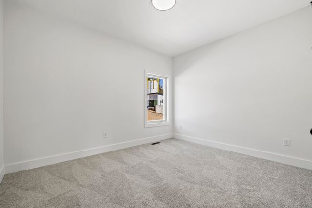 32 Bocote Drive 28, Reeds Spring, MO 65737