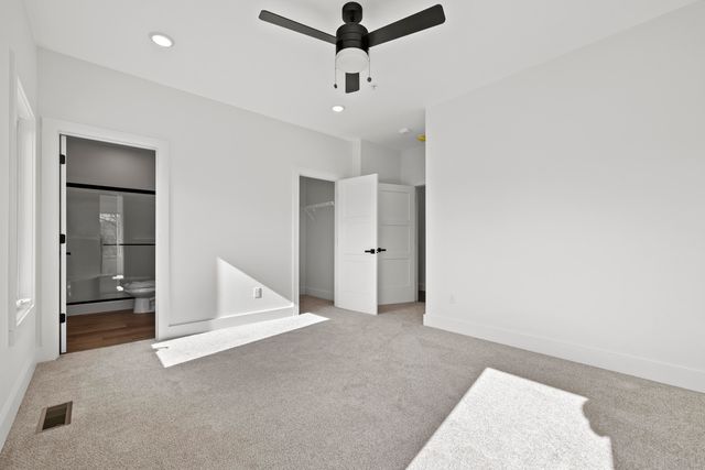 32 Bocote Drive 28, Reeds Spring, MO 65737