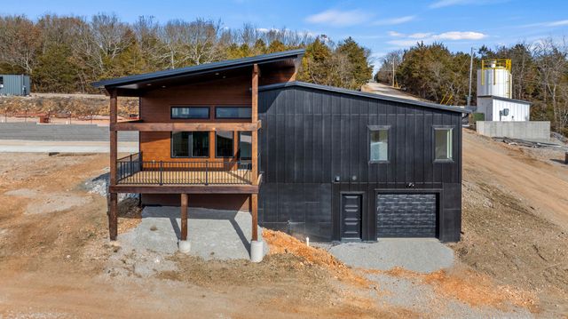 32 Bocote Drive 28, Reeds Spring, MO 65737