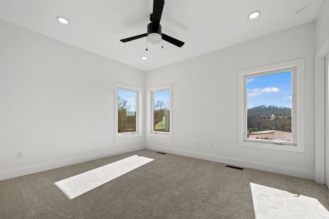 32 Bocote Drive 28, Reeds Spring, MO 65737