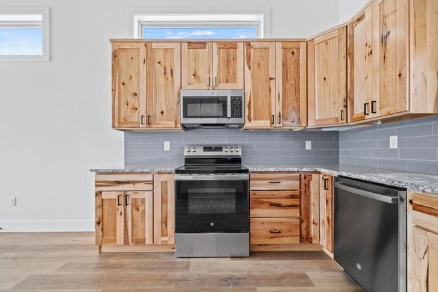 32 Bocote Drive 28, Reeds Spring, MO 65737