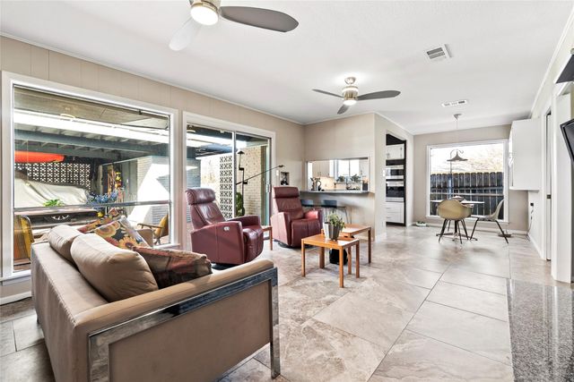 204 Taylor RD, Elgin, TX 78621