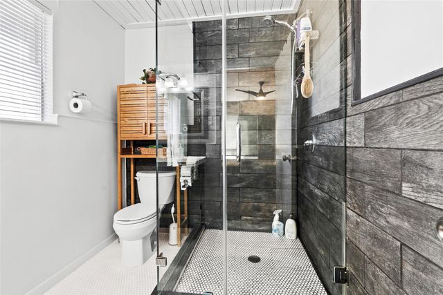 204 Taylor RD, Elgin, TX 78621