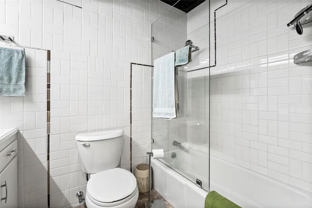 204 Taylor RD, Elgin, TX 78621