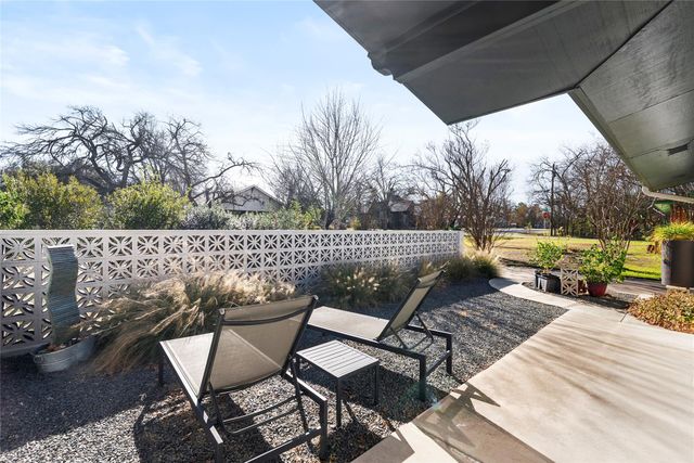 204 Taylor RD, Elgin, TX 78621