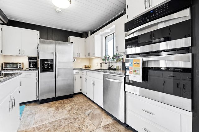 204 Taylor RD, Elgin, TX 78621