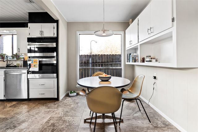 204 Taylor RD, Elgin, TX 78621