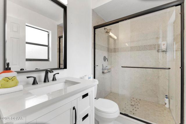 215 Woodland Avenue, Daytona Beach, FL 32118