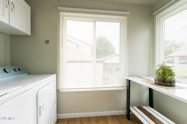 1145 Pebble Drive 1145, Bristol, VA 24201