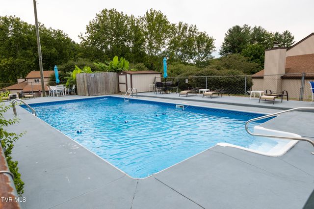 1145 Pebble Drive 1145, Bristol, VA 24201