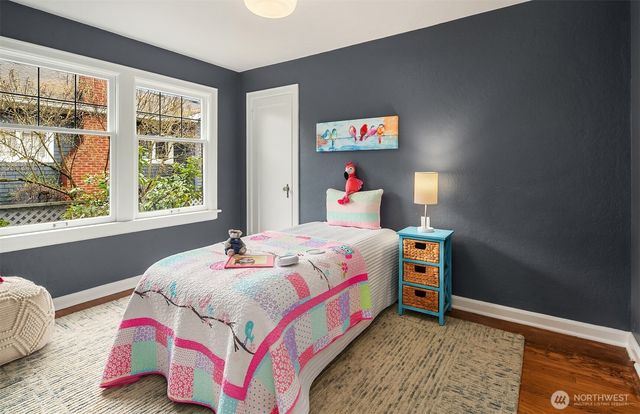 1216 NE 77th Street, Seattle, WA 98115