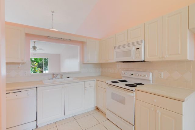 8250 Fresh Creek, West Palm Beach, FL 33411