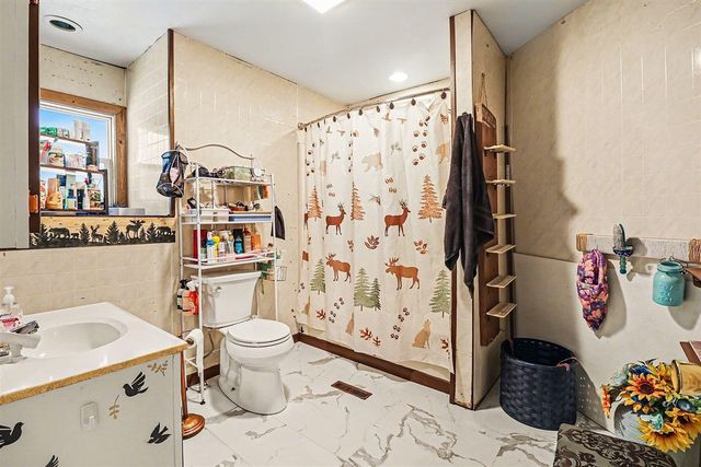 219 S Apple Street, Hart, MI 49420