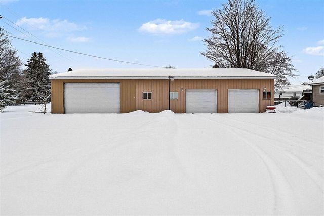 219 S Apple Street, Hart, MI 49420