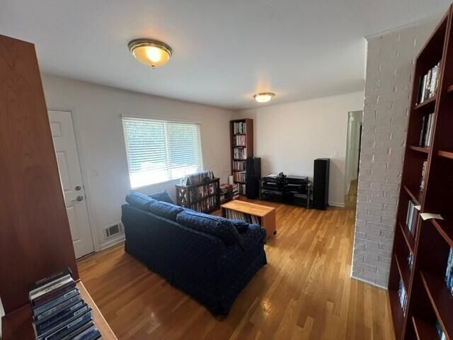 4000 Ritamarie Drive, Columbus, OH 43220