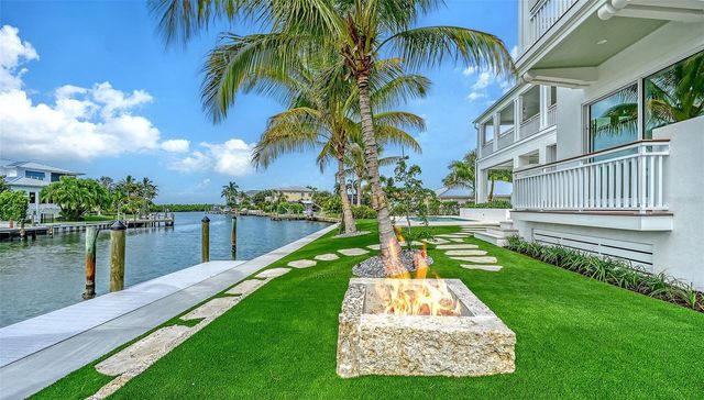 711 OLD COMPASS ROAD, Longboat Key, FL 34228