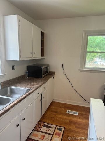 655 West Avenue Back, Milford, CT 06461