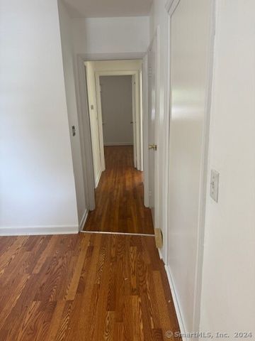 655 West Avenue Back, Milford, CT 06461