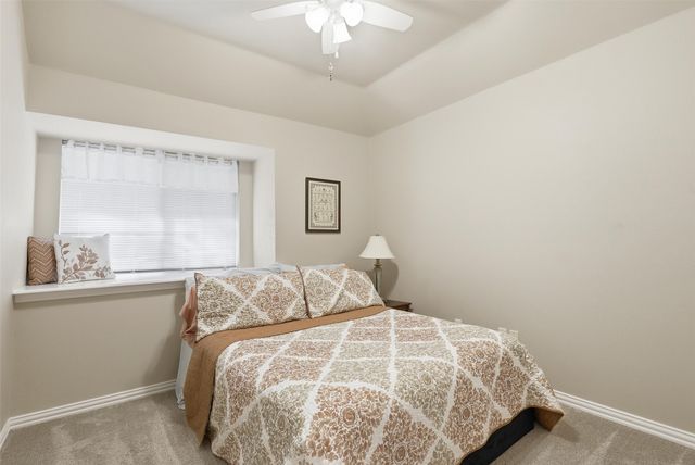 812 Lake View Court E, Crowley, TX 76036