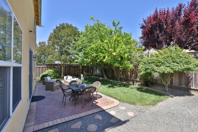 887 Martiri Drive, Gilroy, CA 95020