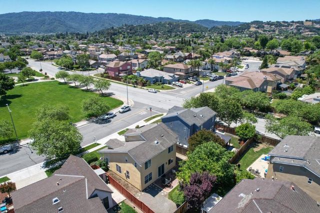 887 Martiri Drive, Gilroy, CA 95020