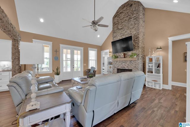 1376 JOINERTOWN ROAD, Columbiana, AL 35051