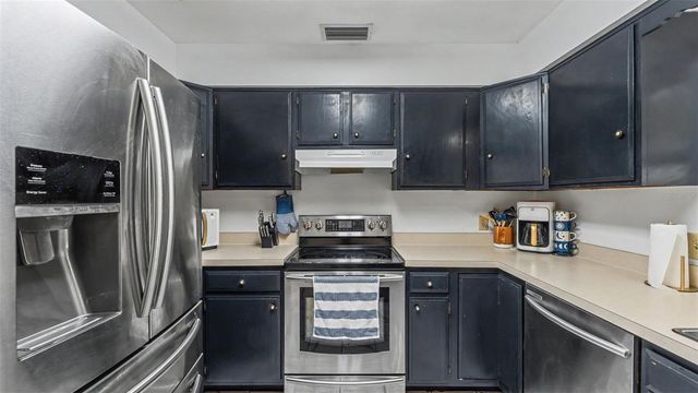 13 SUN AIR BOULEVARD E, Haines City, FL 33844