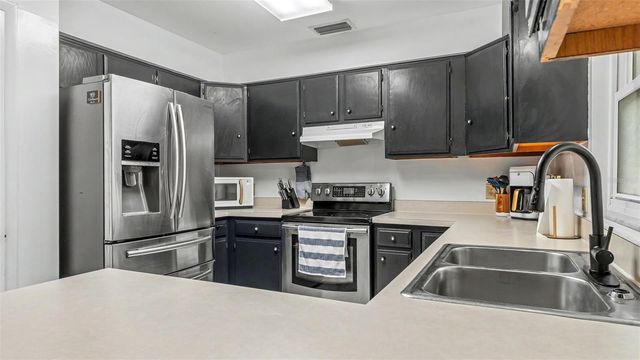 13 SUN AIR BOULEVARD E, Haines City, FL 33844