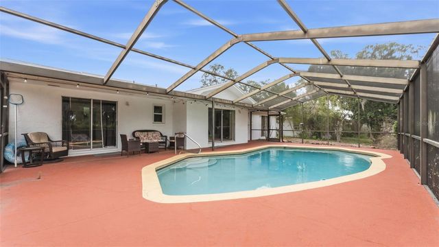 13 SUN AIR BOULEVARD E, Haines City, FL 33844