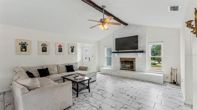 13 SUN AIR BOULEVARD E, Haines City, FL 33844