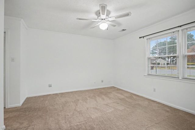 2320 Dunbarton CT, Chesapeake, VA 23325