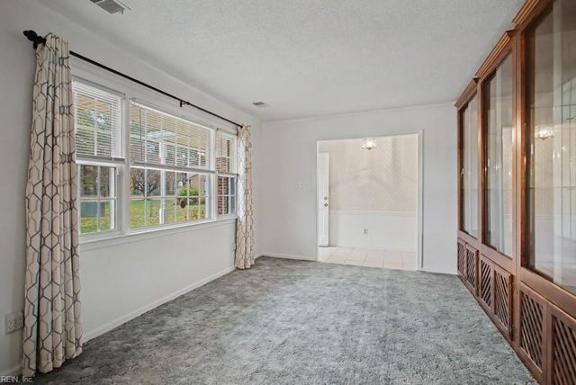 2320 Dunbarton CT, Chesapeake, VA 23325