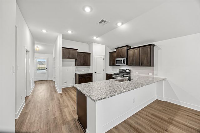 2289 N Post Oak Circle, Dayton, TX 77535