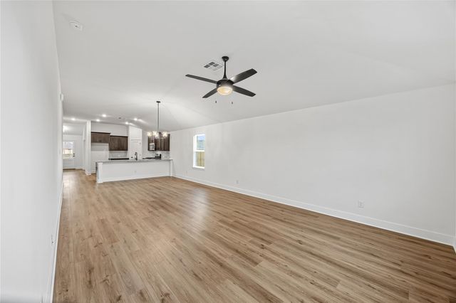 2289 N Post Oak Circle, Dayton, TX 77535