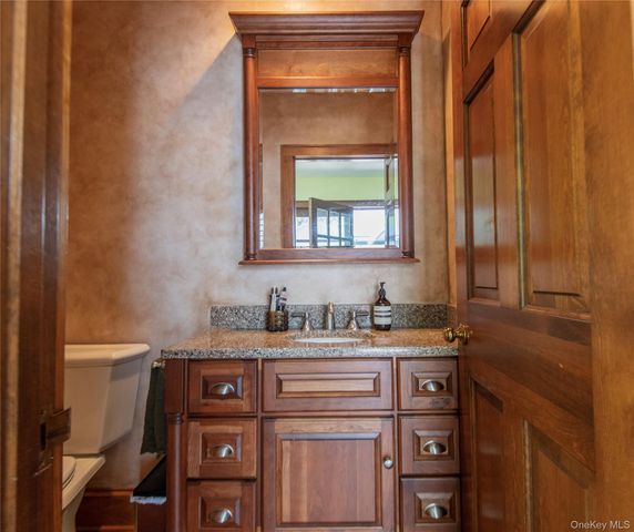 136 Rombout Road, Pleasant Valley, NY 12603