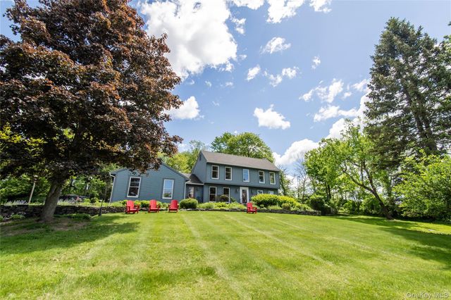 136 Rombout Road, Pleasant Valley, NY 12603