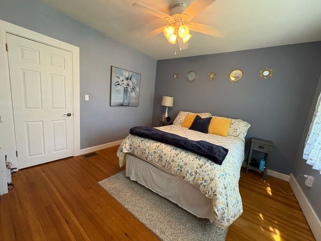 26 Cross St, West Bridgewater, MA 02379