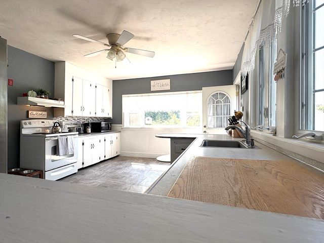 26 Cross St, West Bridgewater, MA 02379