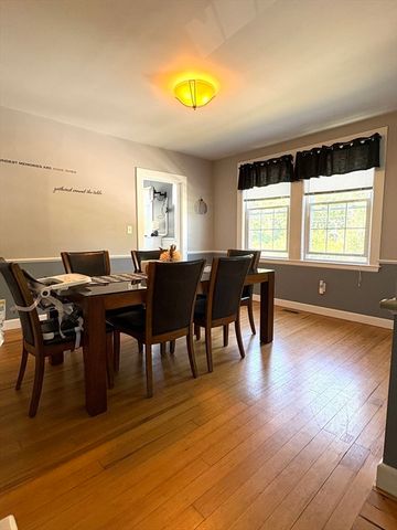 26 Cross St, West Bridgewater, MA 02379