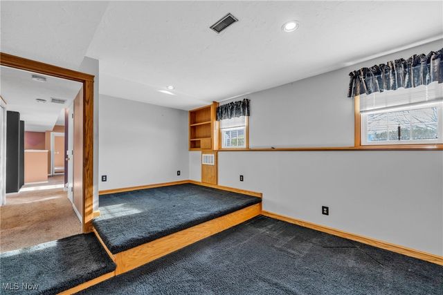 5087 Grafton Road, Brunswick Hills, OH 44212