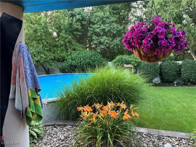 5087 Grafton Road, Brunswick Hills, OH 44212