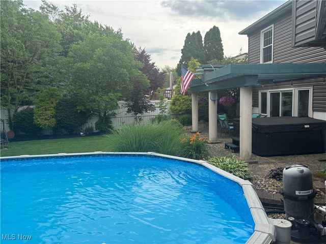 5087 Grafton Road, Brunswick Hills, OH 44212