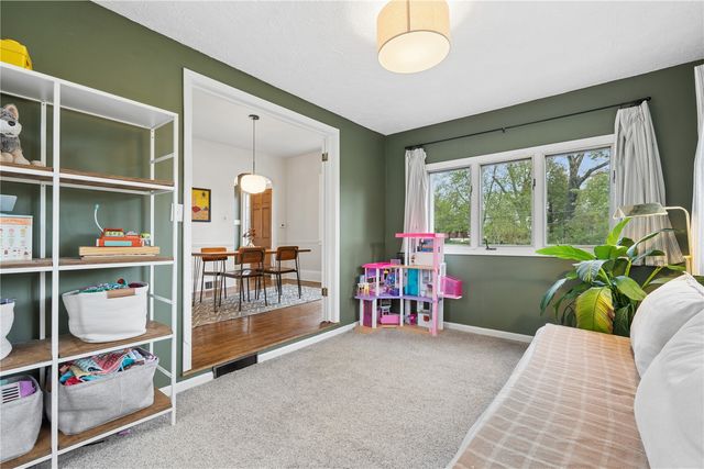 2226 5th Avenue SE, Cedar Rapids, IA 52403