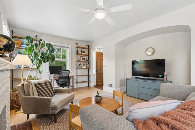 2226 5th Avenue SE, Cedar Rapids, IA 52403