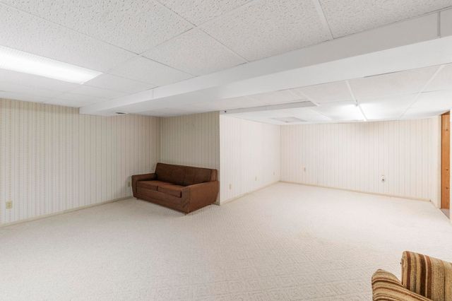 44 Charles City Road, Nashua, IA 50658