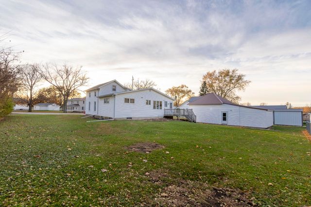 44 Charles City Road, Nashua, IA 50658