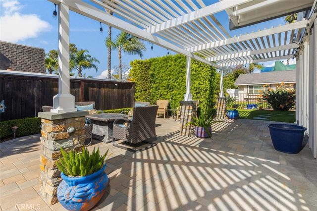 22761 Islamare Lane, Lake Forest, CA 92630