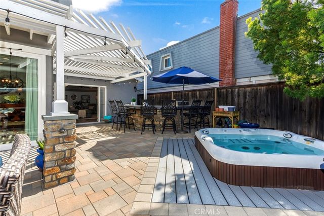 22761 Islamare Lane, Lake Forest, CA 92630